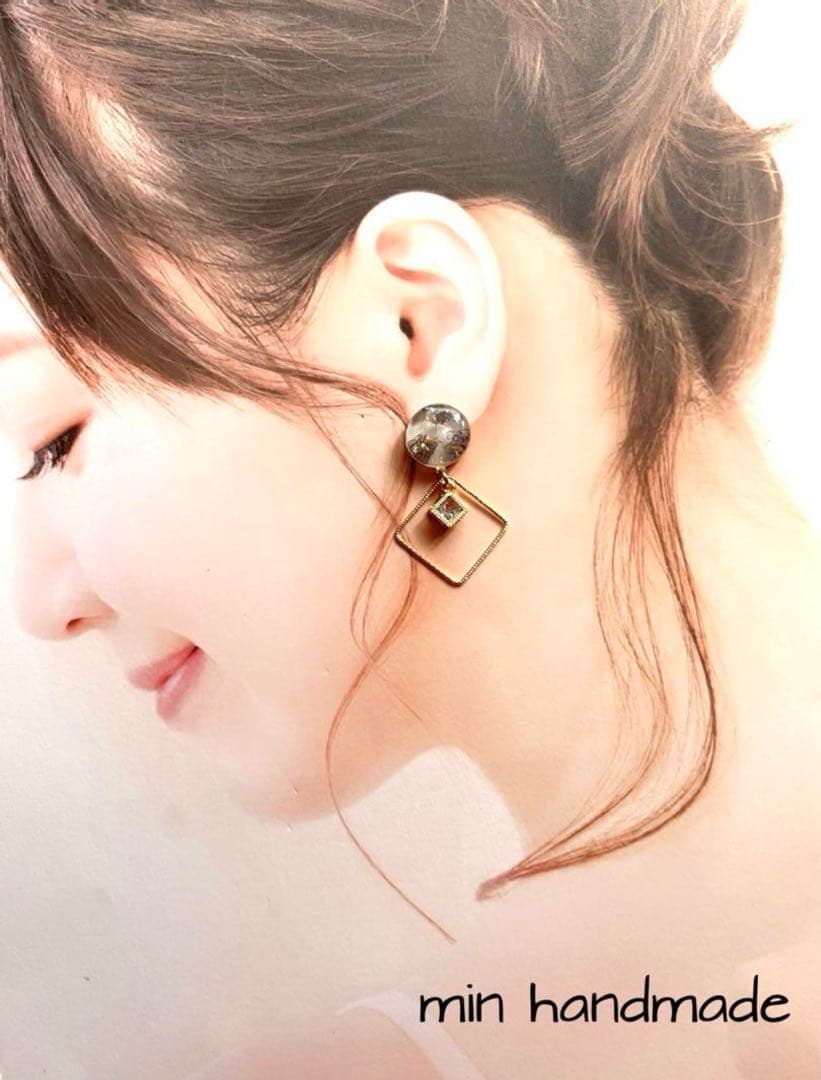 レジン　カボション　スクエア　ハンドメイド　ピアス　イヤリング変更可