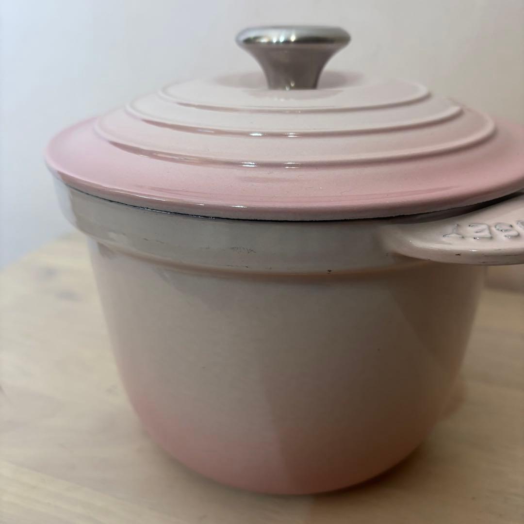 LE CREUSET ピンク 両手鍋 約20cm