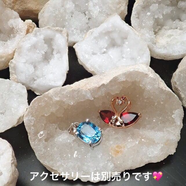 300★特選セール★浄化☆破邪【ミニクリスタルベッド『ハーフジオード』晶洞】