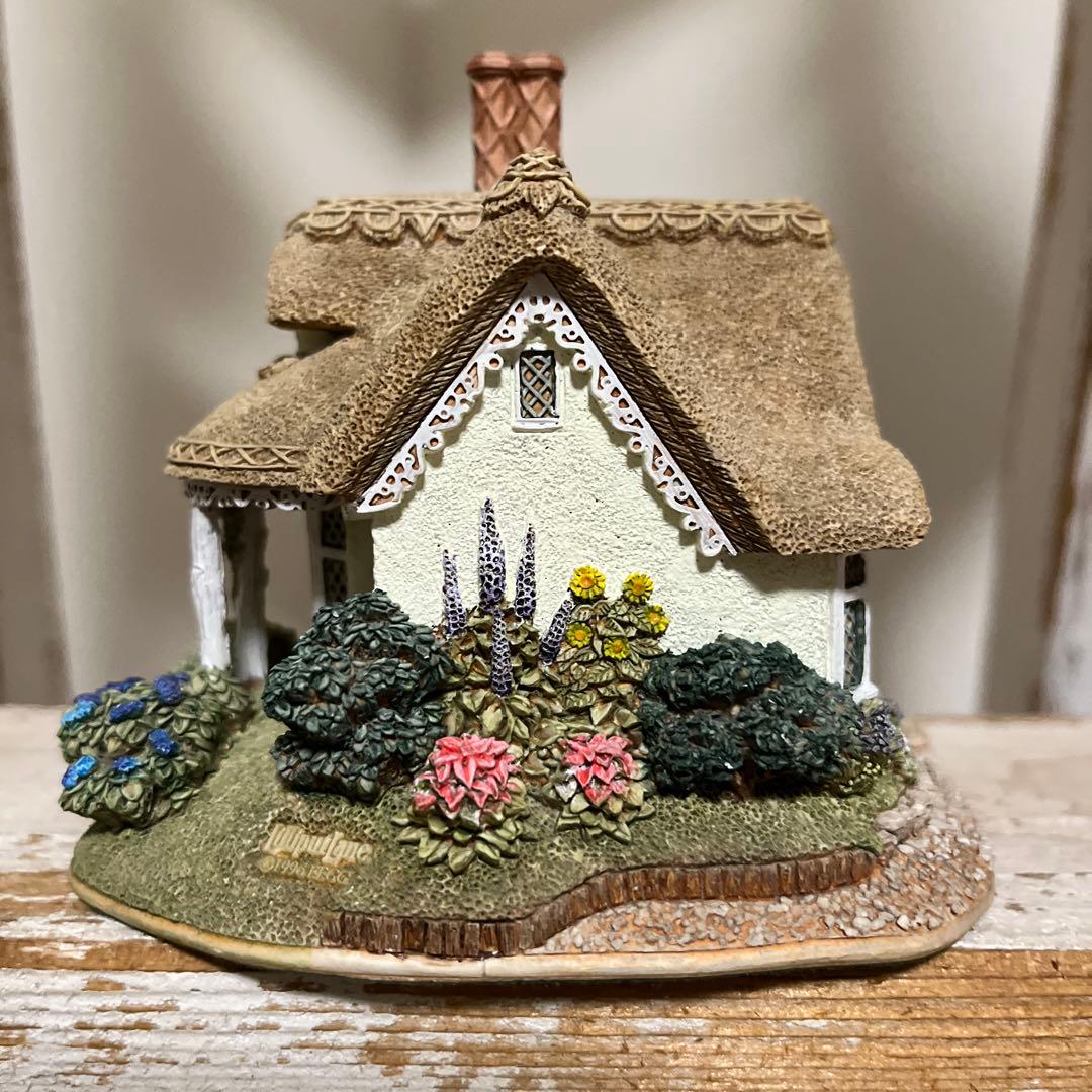 リリパットレーン　CRADLE COTTAGE