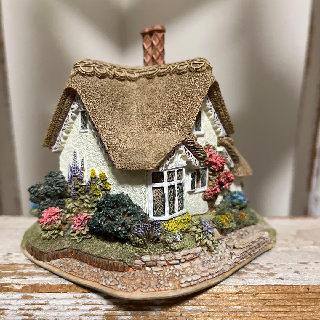 リリパットレーン　CRADLE COTTAGE