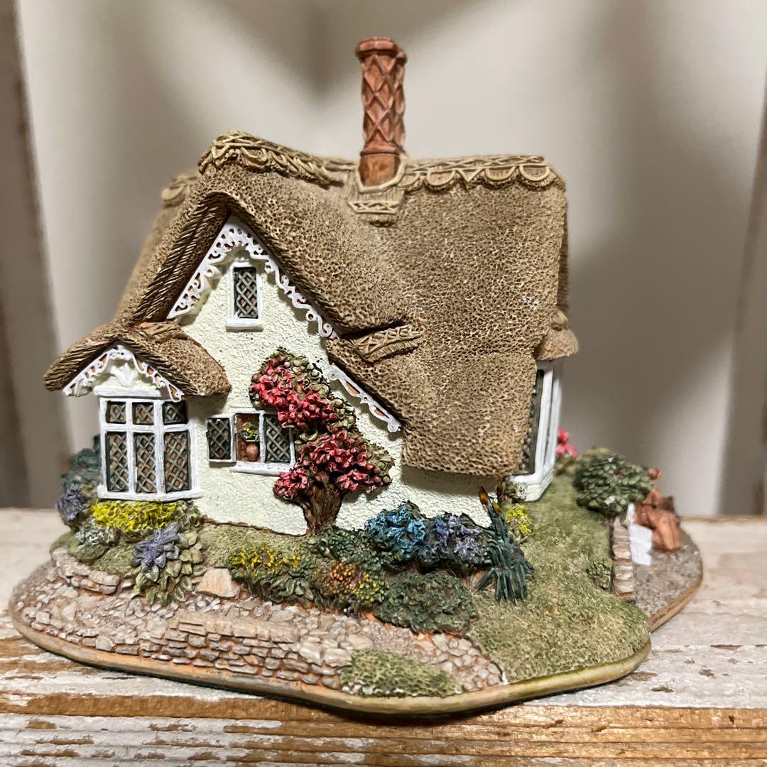 リリパットレーン　CRADLE COTTAGE