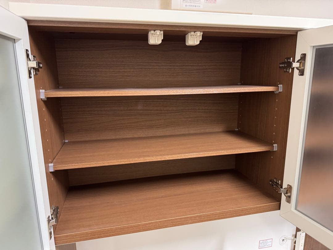 食器棚　大容量