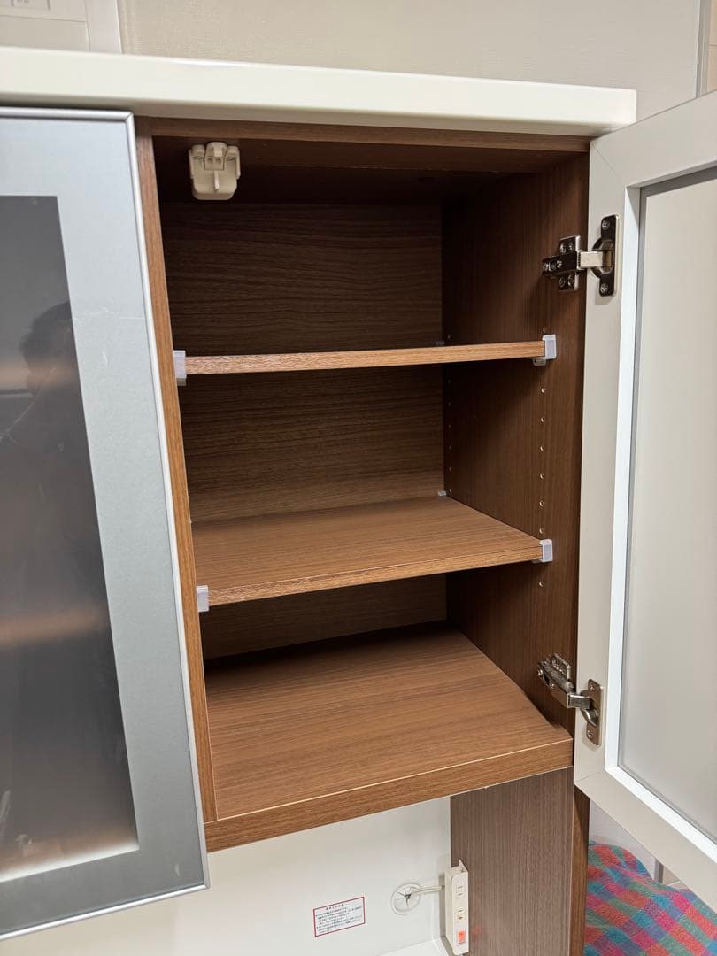 食器棚　大容量