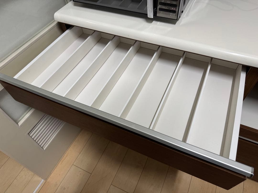 食器棚　大容量