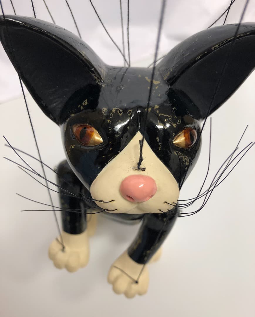マリオネット　ネコ　ハチワレ　知育玩具