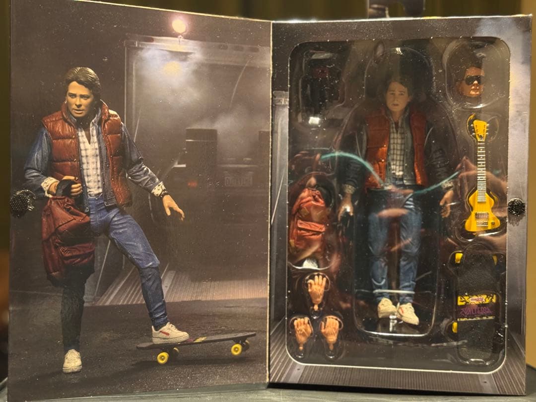 ひさ【未開封】バックトゥザフューチャー フィギュア　マーティー　ドク