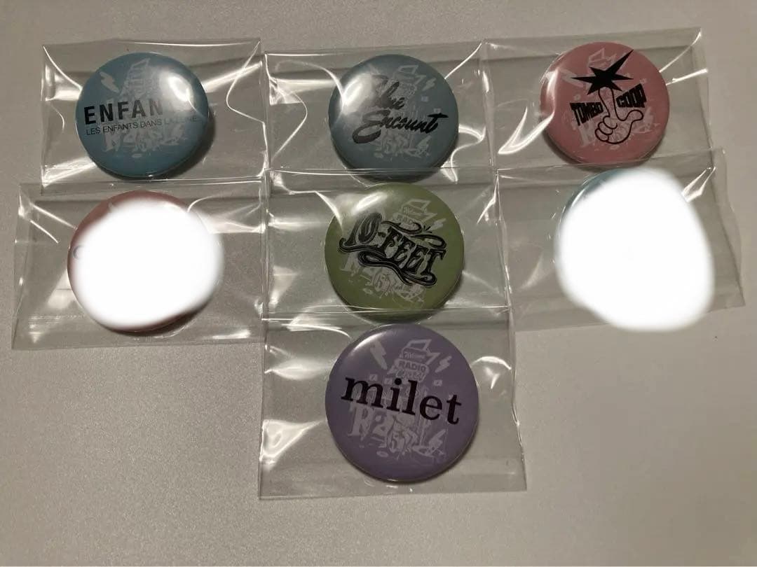 M*A様 FM802 radio crazy レディクレ 2025 缶バッジ - メルカリ