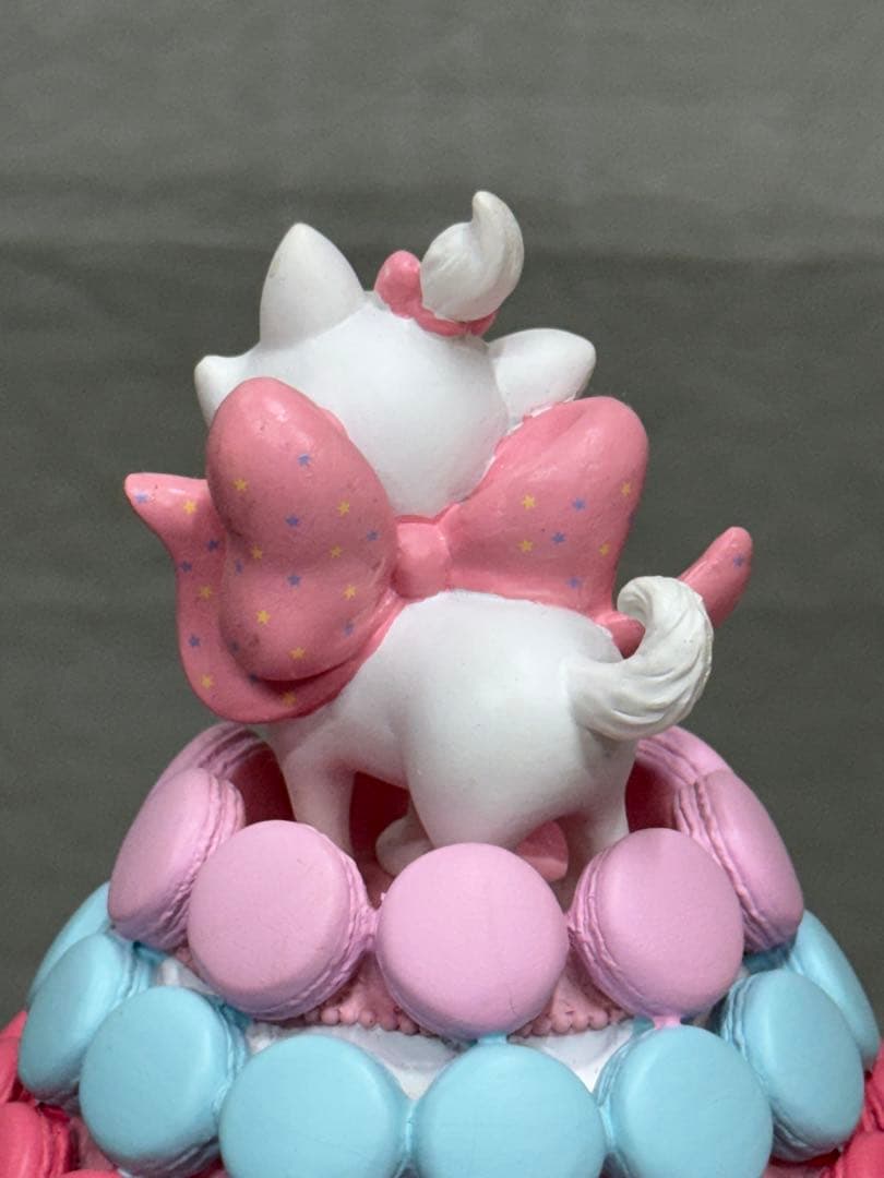 ア*キ様 ディズニー　マリーちゃん　おしゃれキャット　マカロン　オルゴール　中古