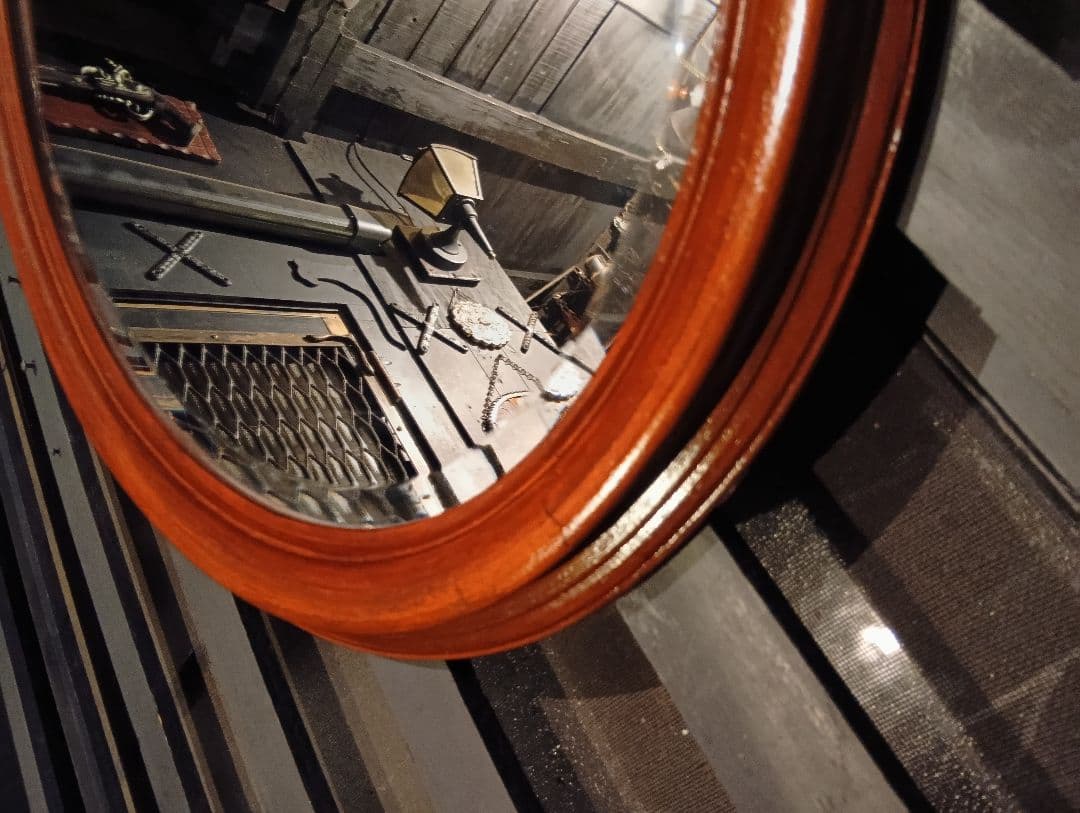 クラシックスタイル 木製壁掛け鏡 楕円形