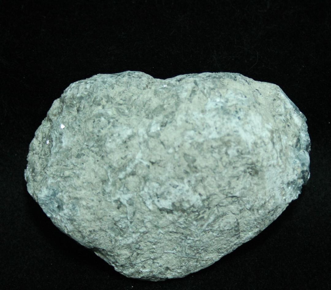 ◎大き目！◎セレスタイト｟虹あり｠約650ｇマダガスカル産 原石 天然石