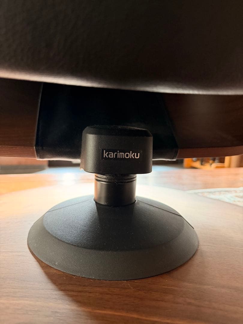 極美品　カリモク　ザ・ファーストMサイズ　本革（リーベル）