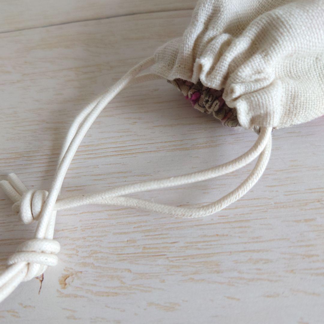 ちっちゃな巾着サシェ/詰替えタイプ【赤いバラと小花】