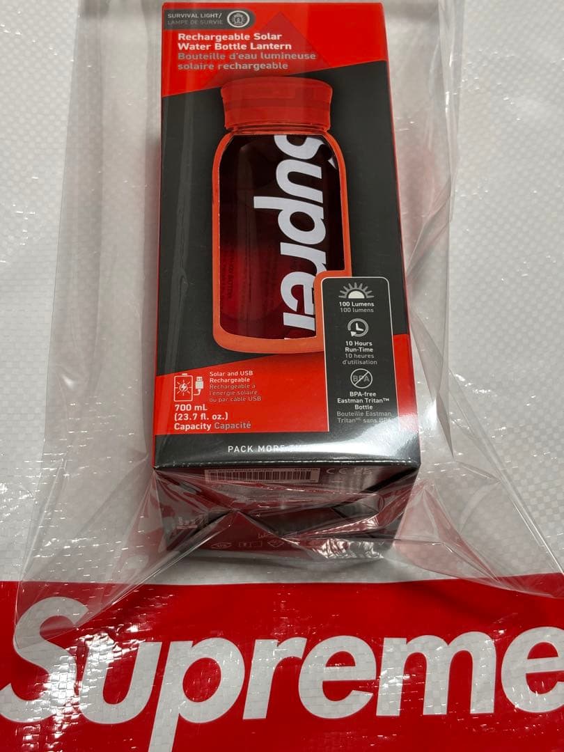 レッド Supreme x SOL Water Bottle Lantern - メルカリ