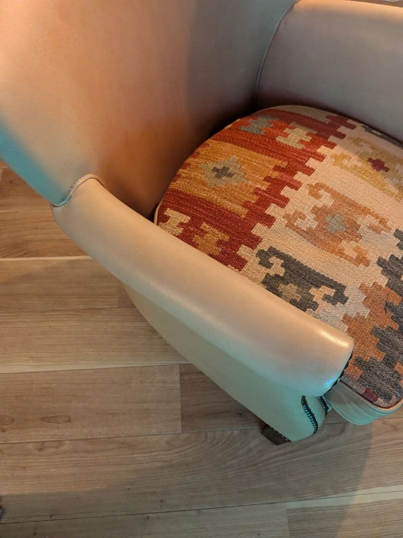 HALO プロフェッサーアームチェア