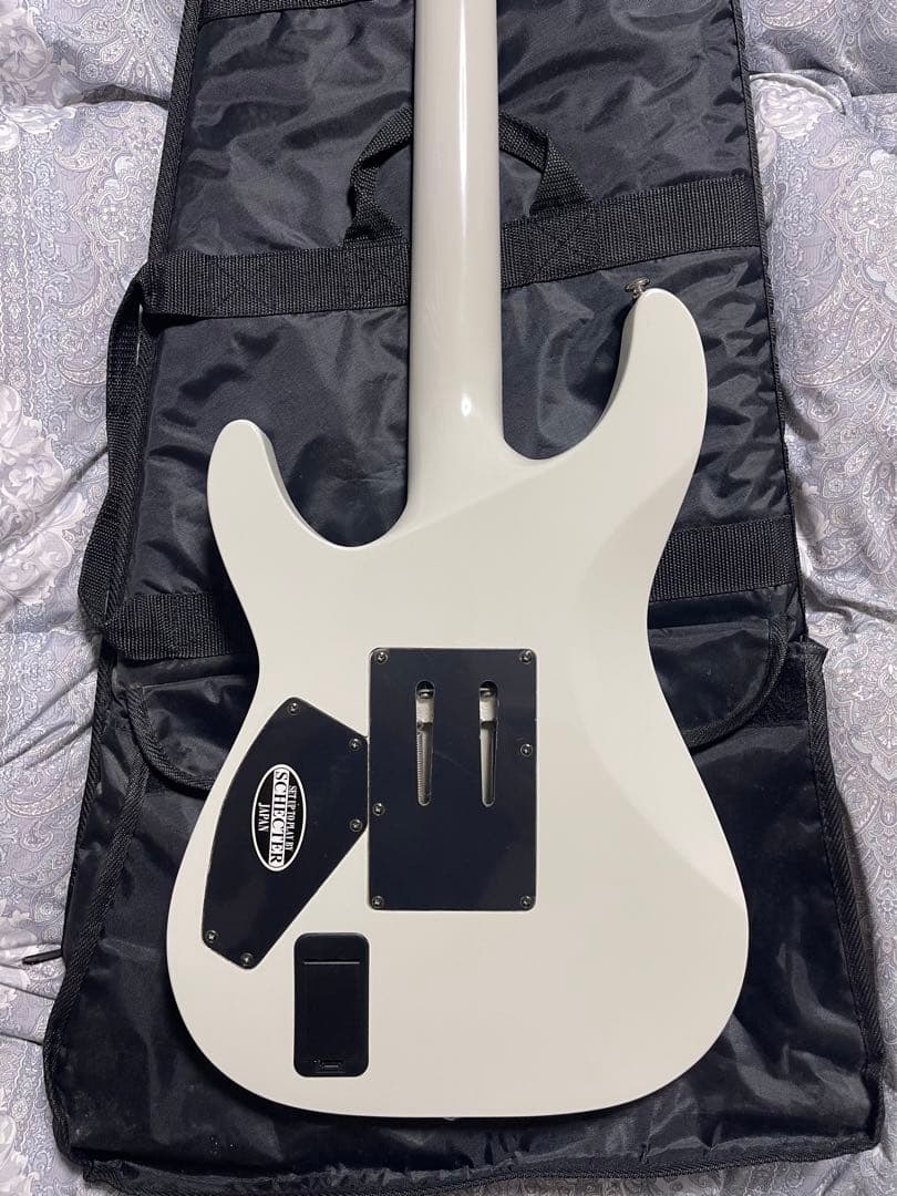 【美品】Schecter AD-C-1-FR-HR ヘルレイザー　希少ホワイト