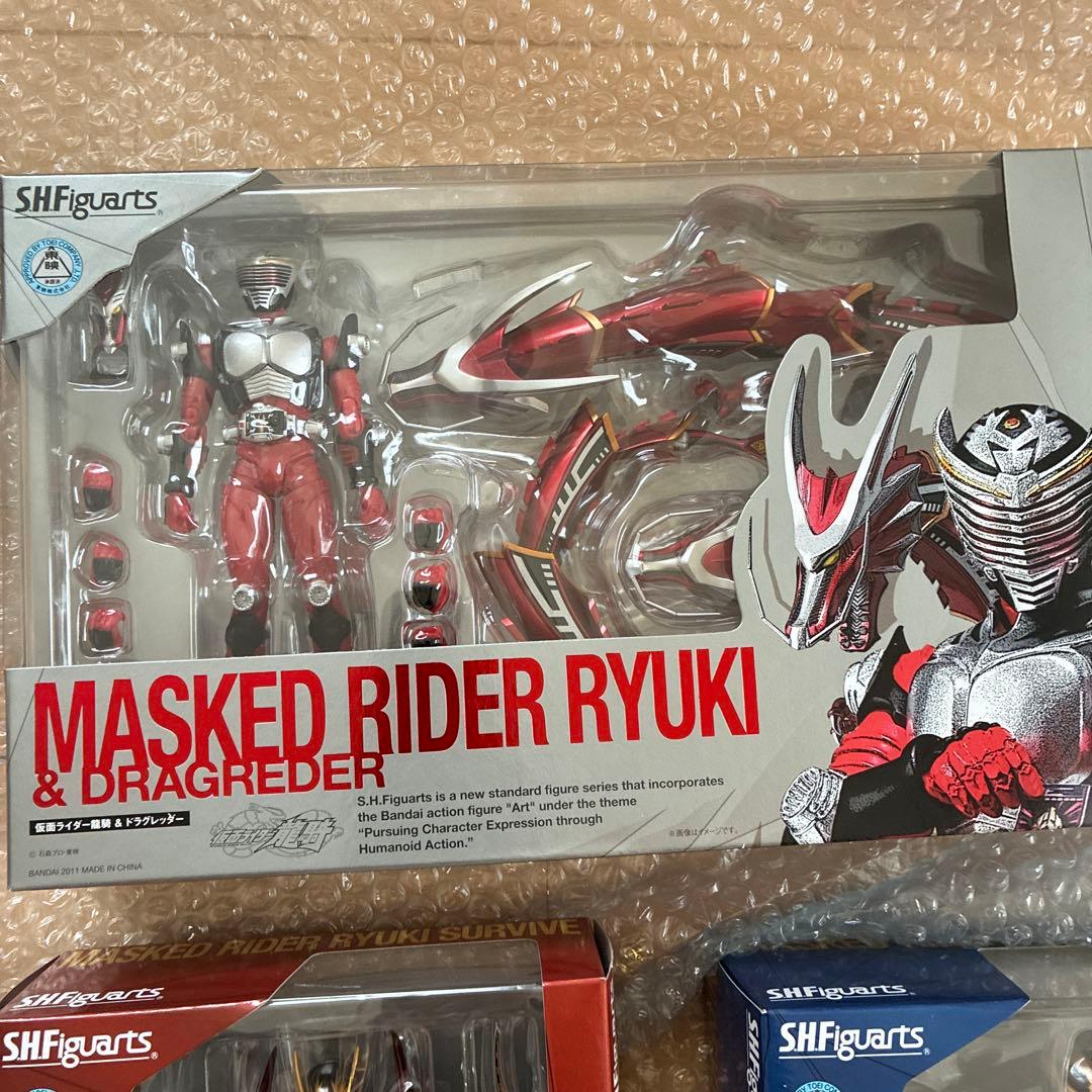 S.H.Figuarts 仮面ライダー龍騎 & ドラグレッダー　4体セット