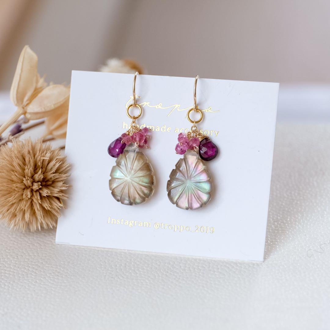 14kgfブラウンマザーオブパールカービングピアス/イヤリング