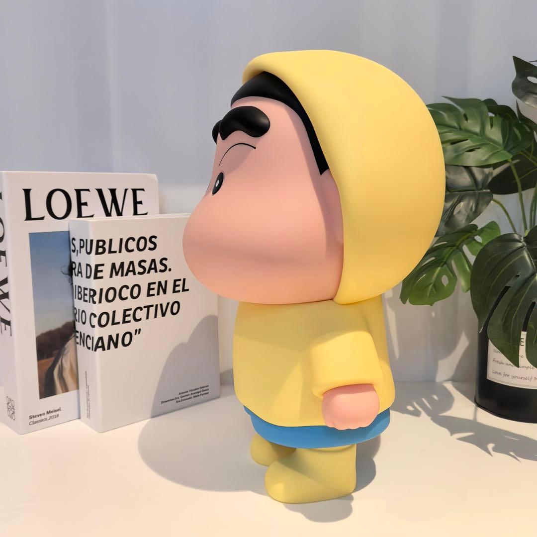 しんちゃん フィギュア高い約37cm