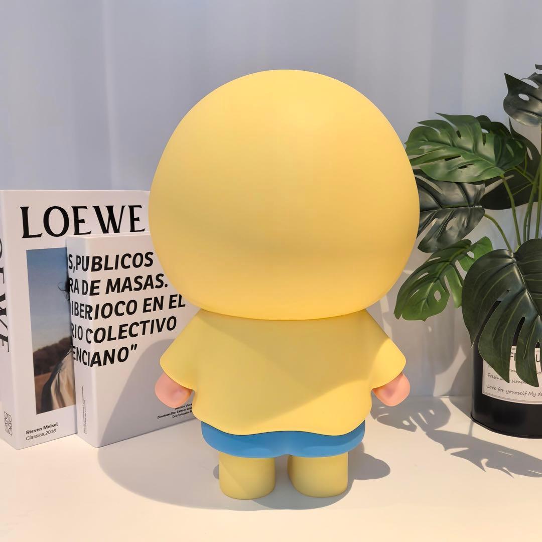 しんちゃん フィギュア高い約37cm