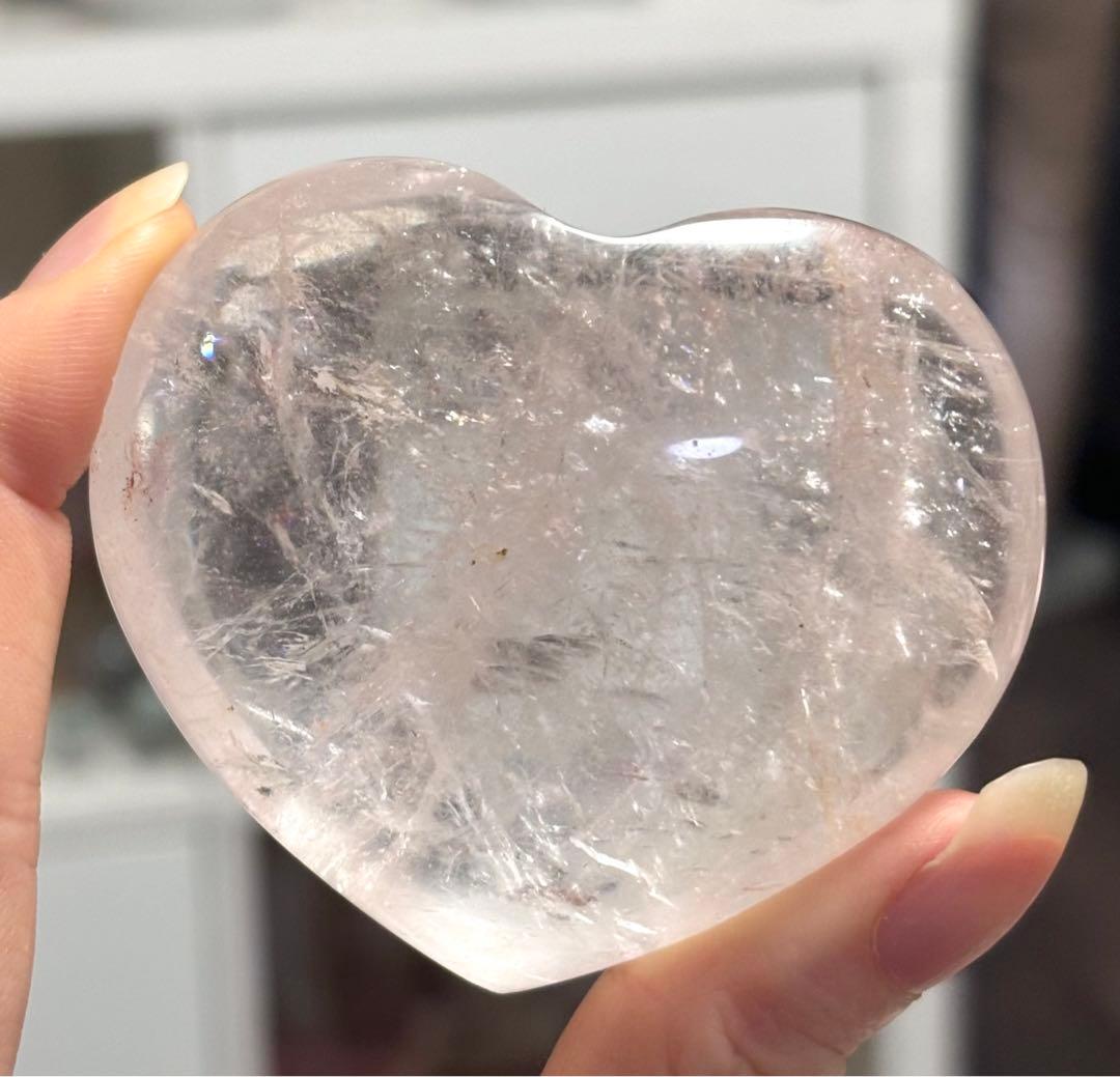 レア　高品質　ピンククォーツ　ピンクアゼツライト　ぷっくり大きめハート