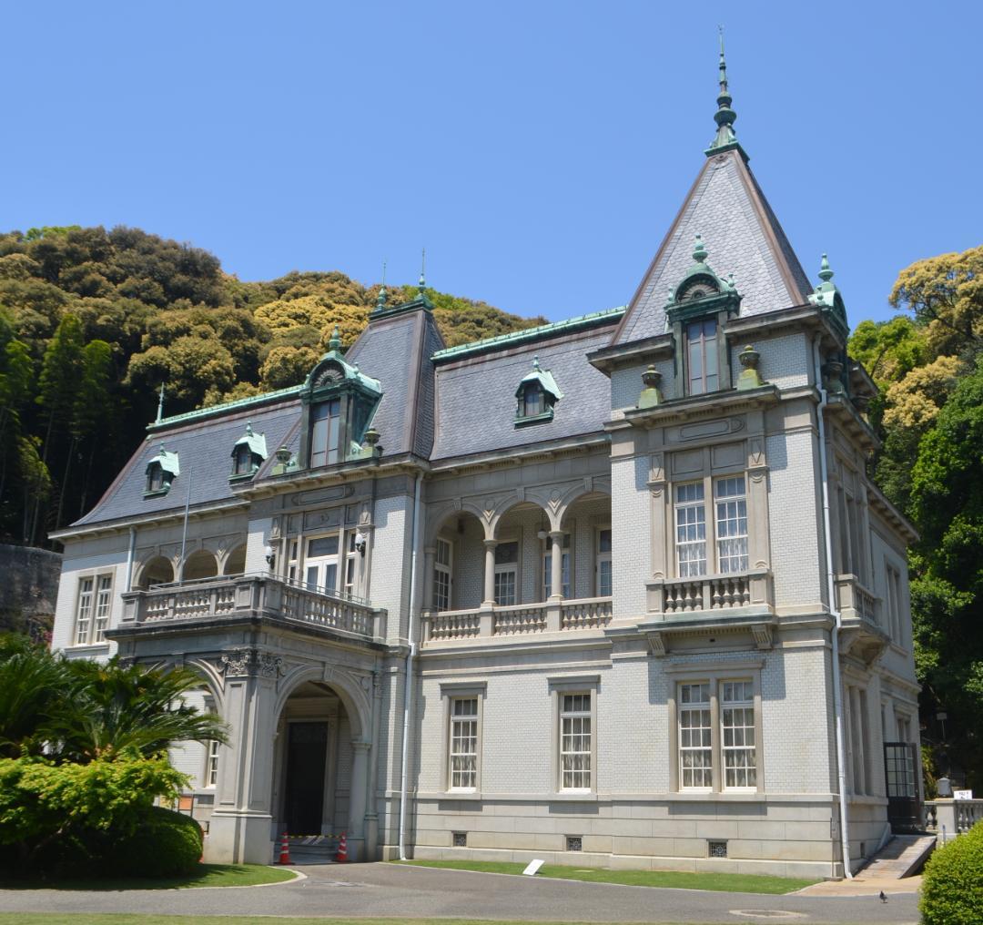 昭和レトロ洋館「萬翠荘」　着色模型