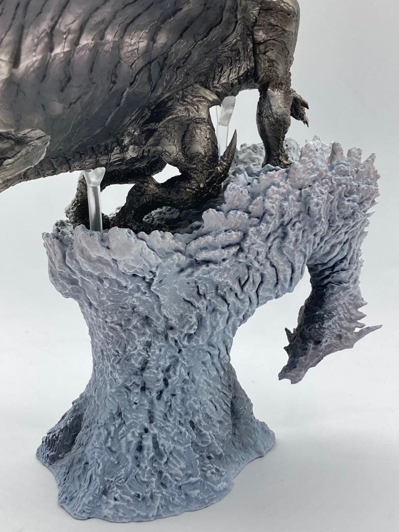 【復刻版】クリエイターズモデル 鋼龍 クシャルダオラ カプコン