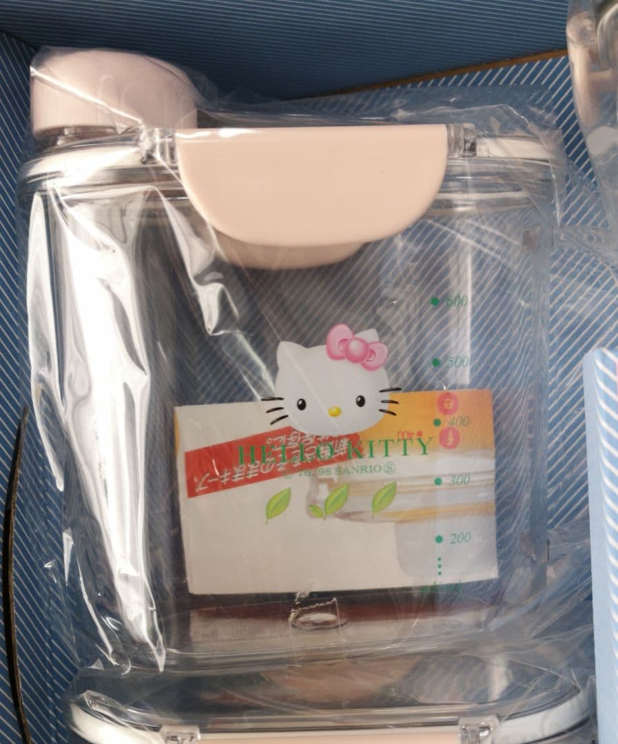 ハローキティ　透明保存容器　6個セット　1998年製　リーフ柄　日本製