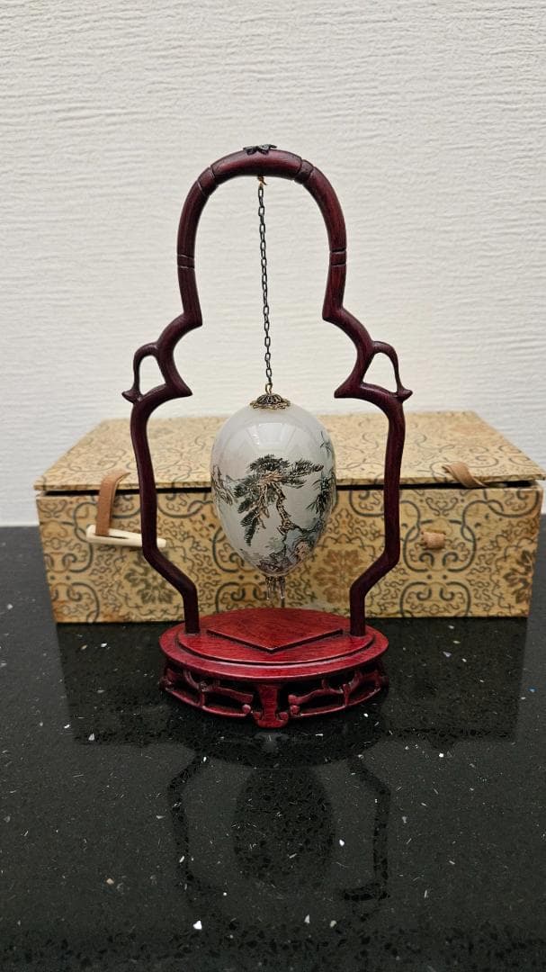 装飾アート ガラスタマゴ型のオブジェ