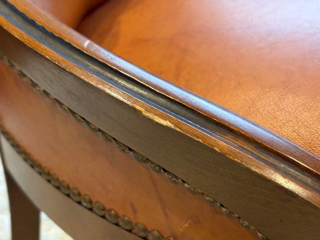 希少　アンティーク　クラシック　鋲打ち　猫脚　ボタンダウン　レザーチェア　GG