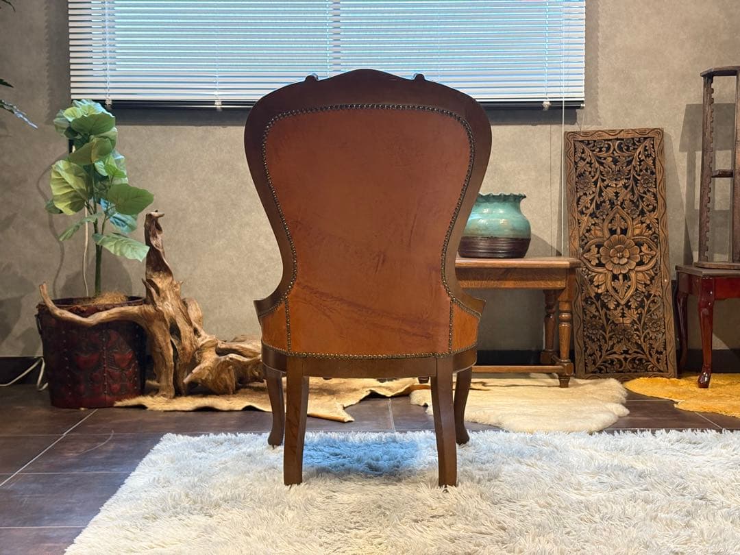 希少　アンティーク　クラシック　鋲打ち　猫脚　ボタンダウン　レザーチェア　GG