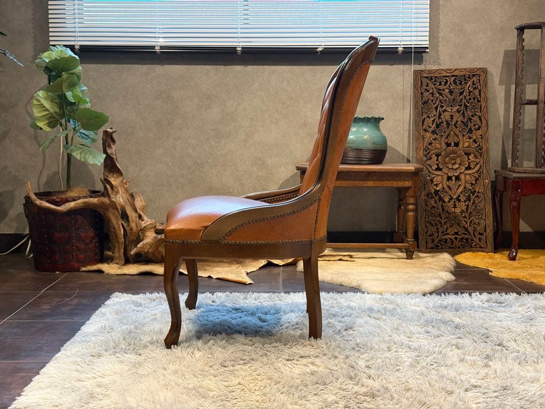 希少　アンティーク　クラシック　鋲打ち　猫脚　ボタンダウン　レザーチェア　GG