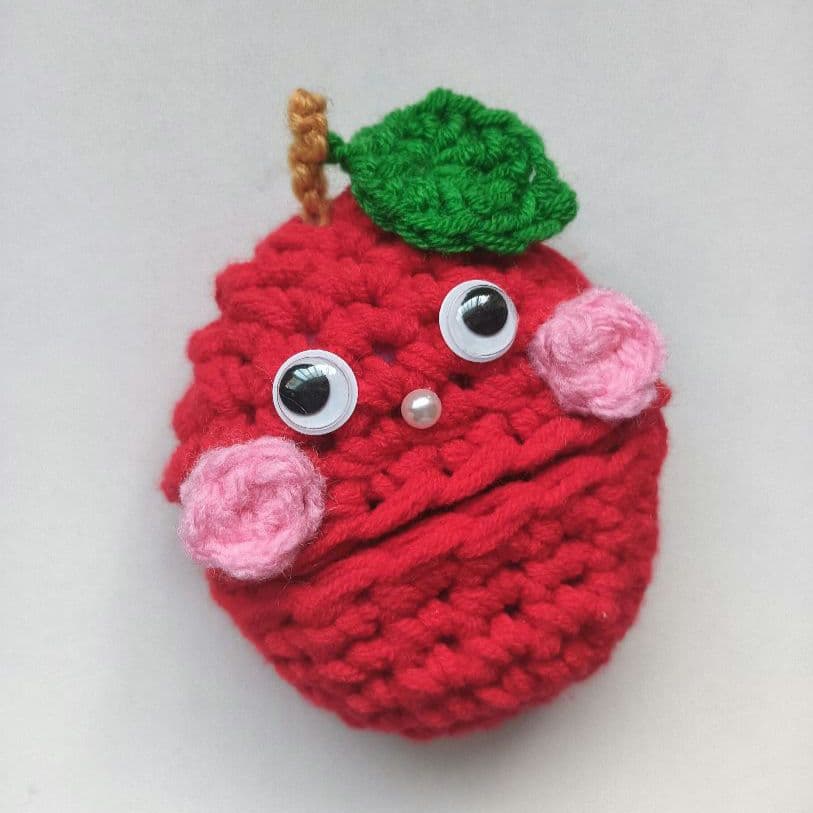 たまごっちパラダイス持ち運びカバー りんごちゃん♡ 葉っぱつき