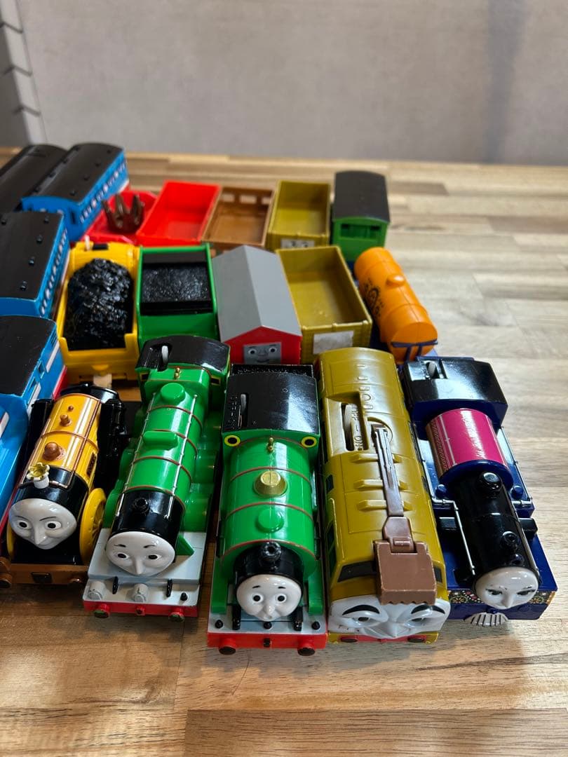 今週限定値下げプラレールトーマス なかま達 まとめ売り - メルカリ