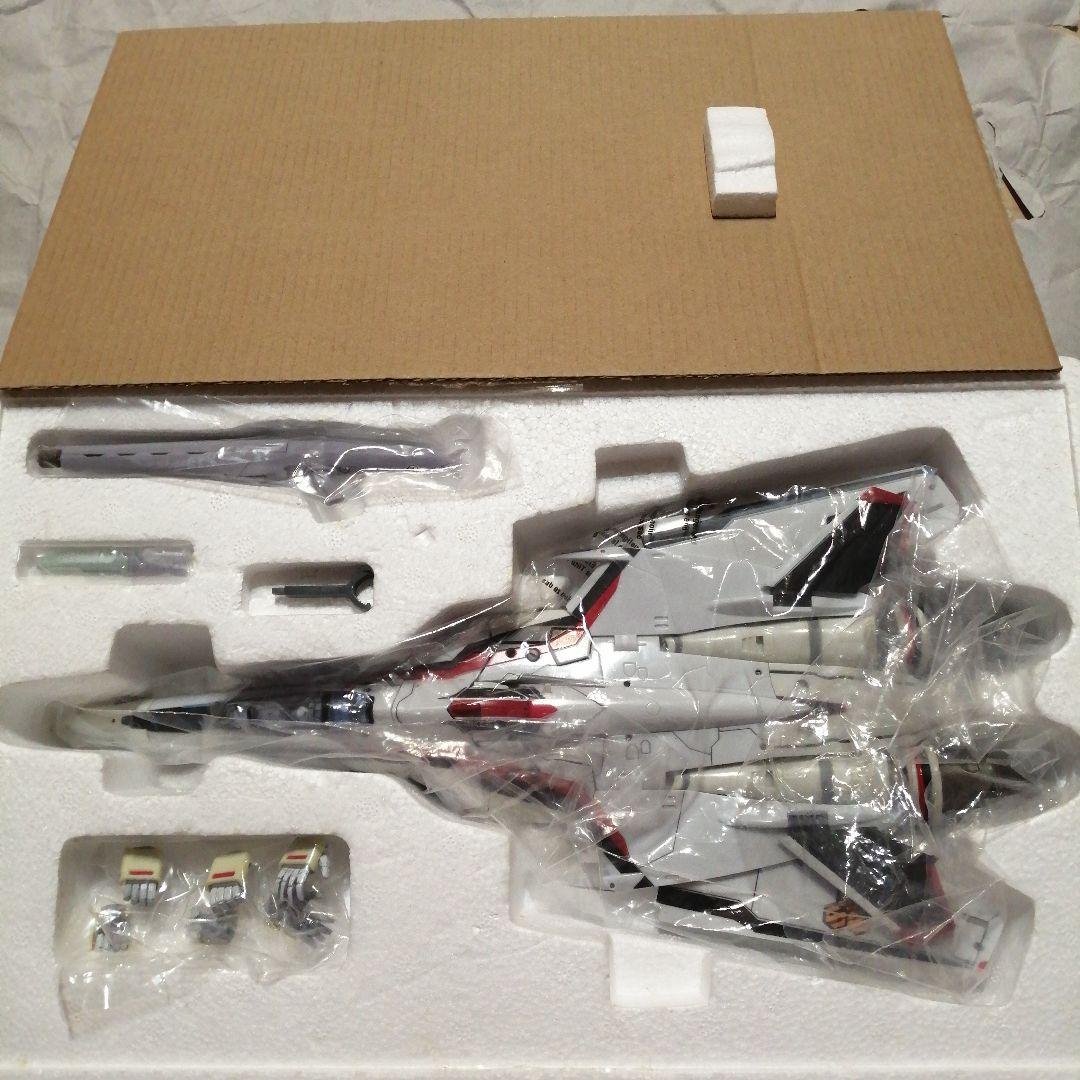 未使用　DX超合金VF-25F アーマードメサイヤバルキリー早乙女アルト機セット