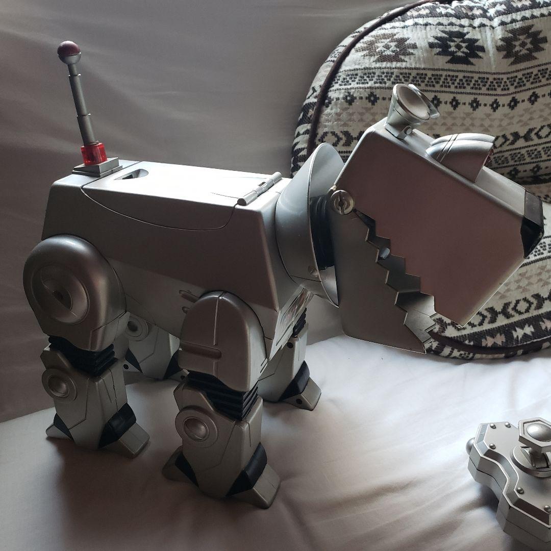 アイボ先駆的犬ロボットメガバイトくんラジコン 21世紀究極ペット 1999