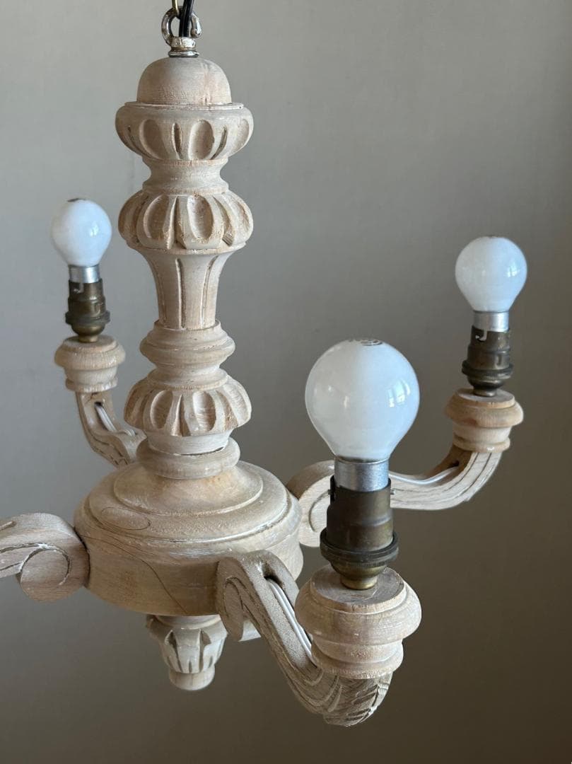 フランスアンティーク　木製シャンデリア　４灯　シャビー　店舗什器