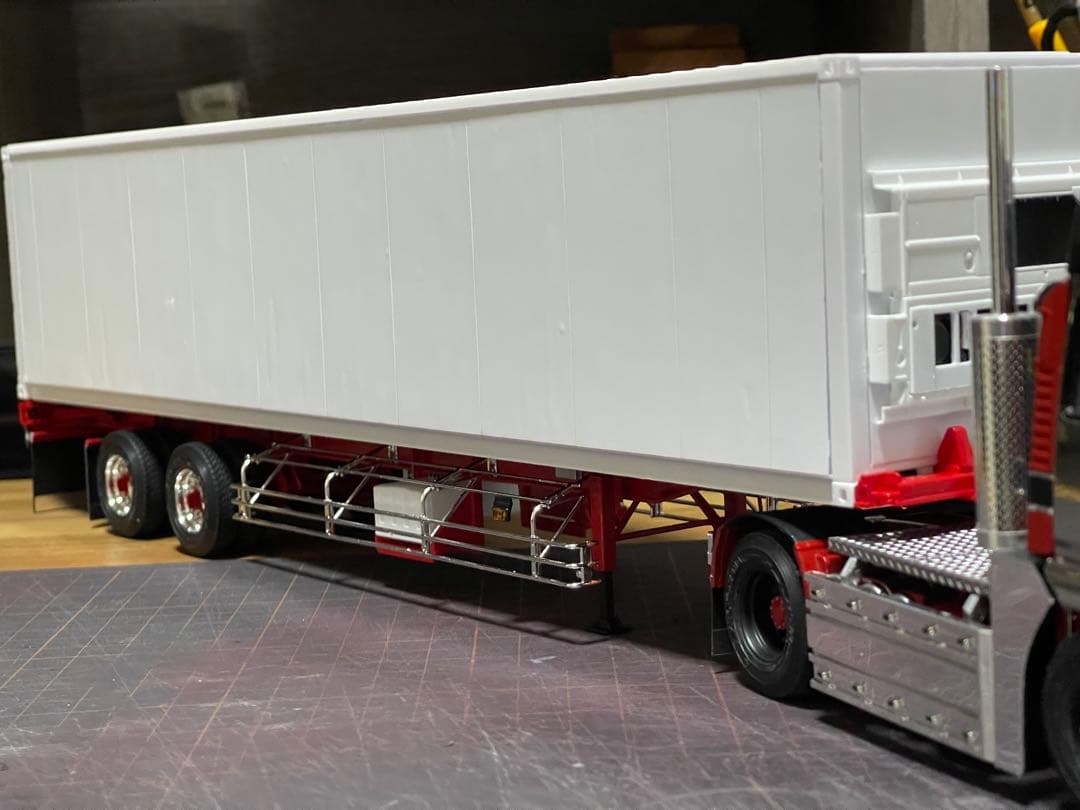 デコトラ‼️1/32 40フィート海コントレーラー2軸MG付きシャーシ