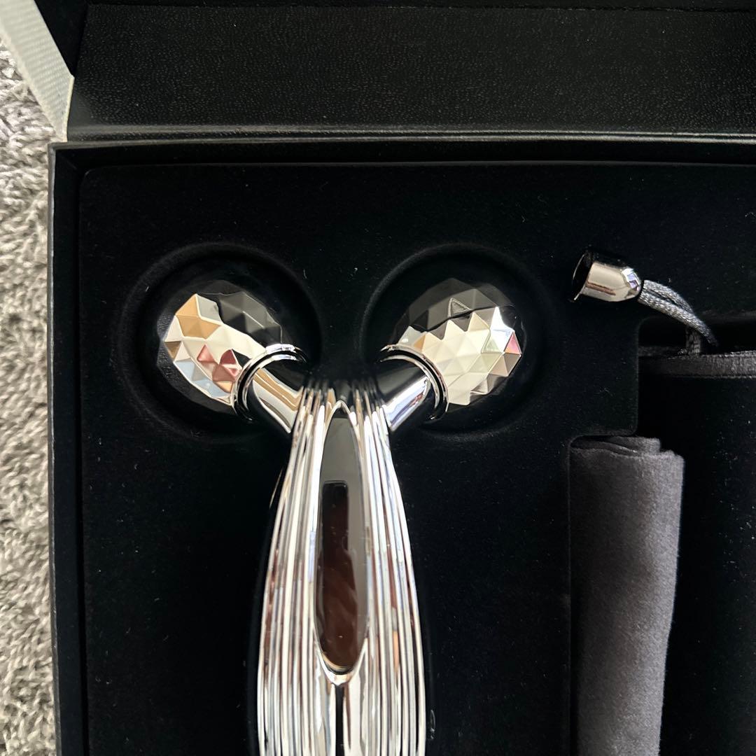 ReFa CARAT RAY  リファ全身　美顔ローラー　正規品　新品未使用