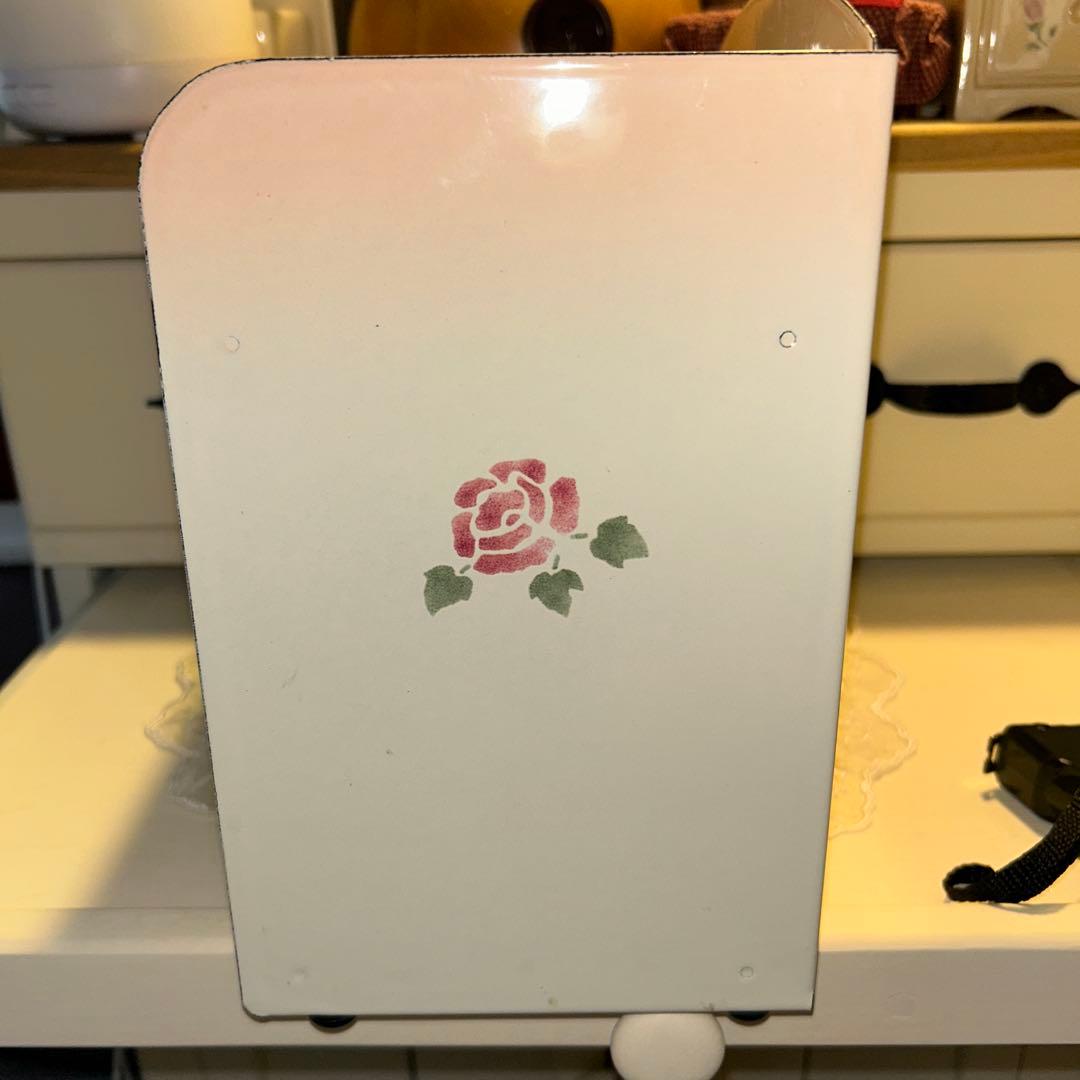 マニーローズ　ホーロー収納ラック