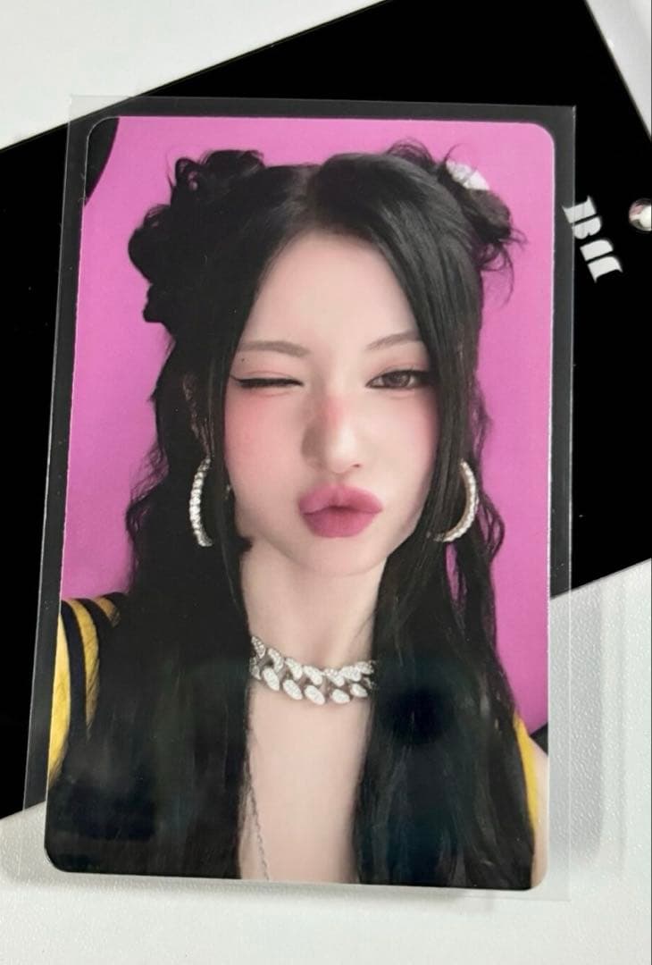 babymonster 中国上海 ポップアップ 買い上げ トレカ アサ Asa - メルカリ