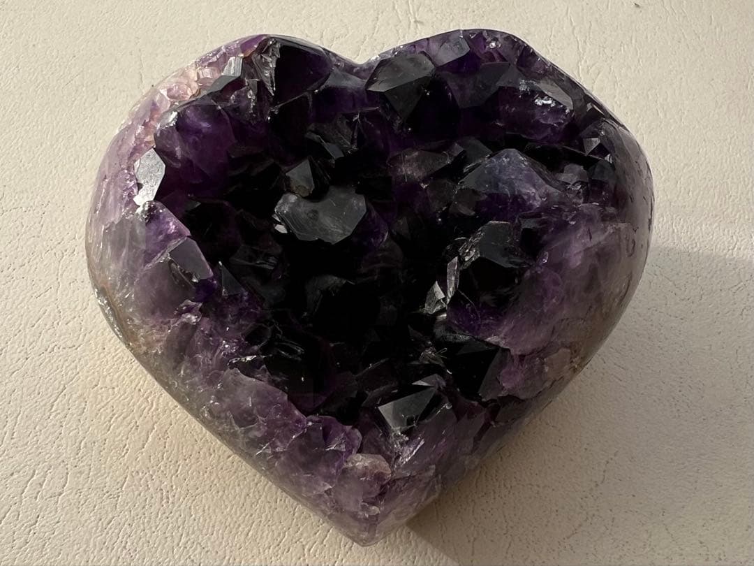 ♡希少品♡ハート型アメジスト　0.7キロ
