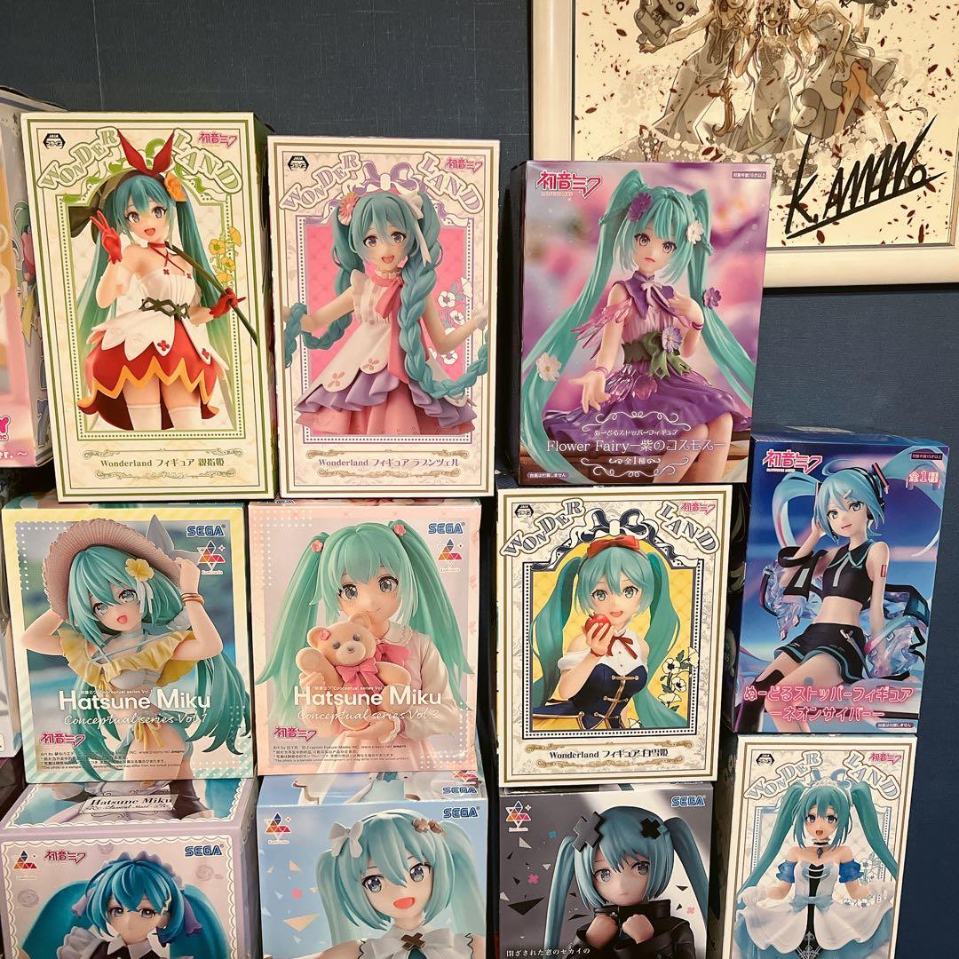 初音ミク　他　23体　フィギュア　まとめ売り