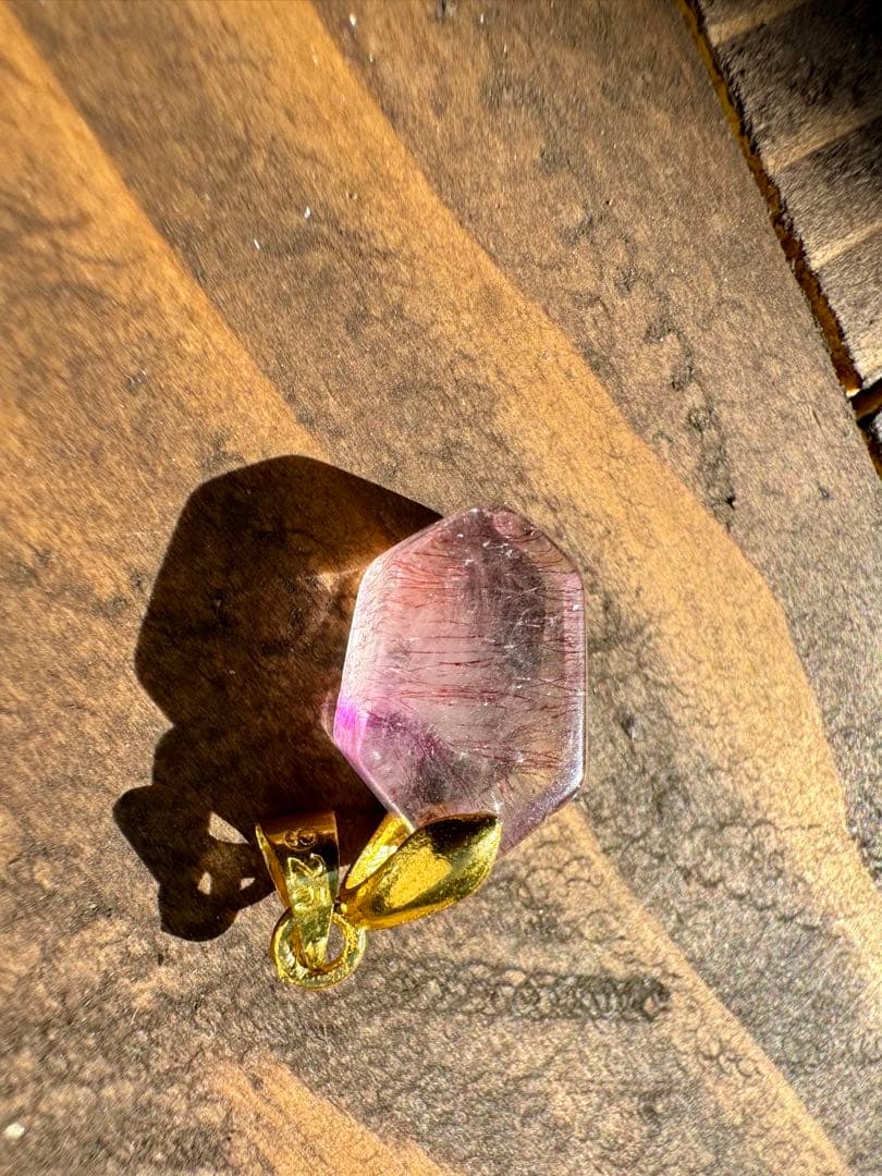 スーパーセブン　ペンダントトップ　15×10×5mm ゲーサイト