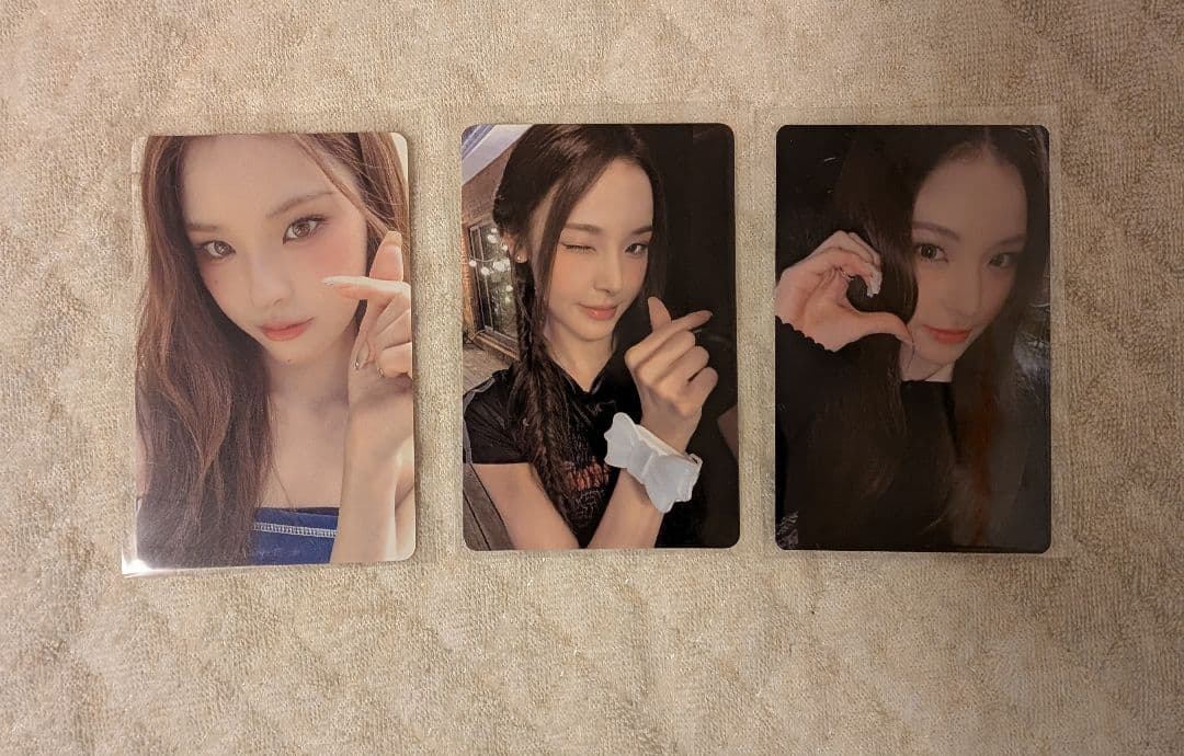 izna マイ MAI トレカ3枚セット - メルカリ