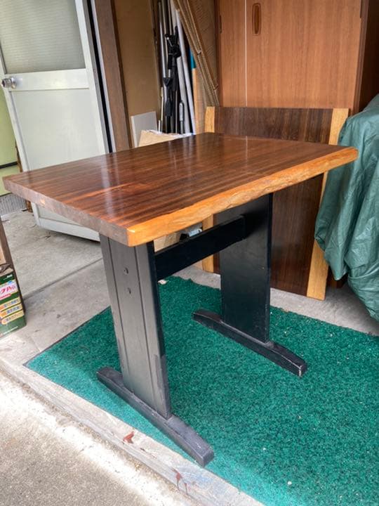 1人〜2人掛けテーブル