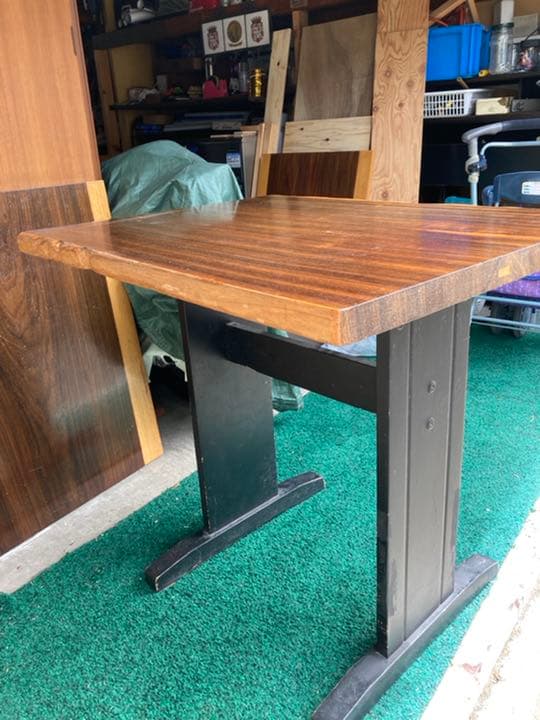 1人〜2人掛けテーブル