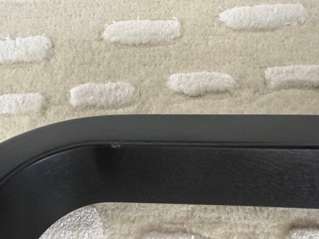 artec スツール60 ブラック　お子さんも安心4本脚