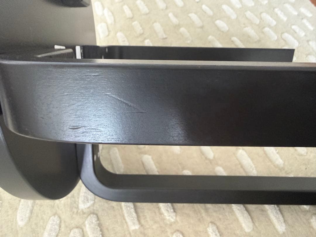 artec スツール60 ブラック　お子さんも安心4本脚