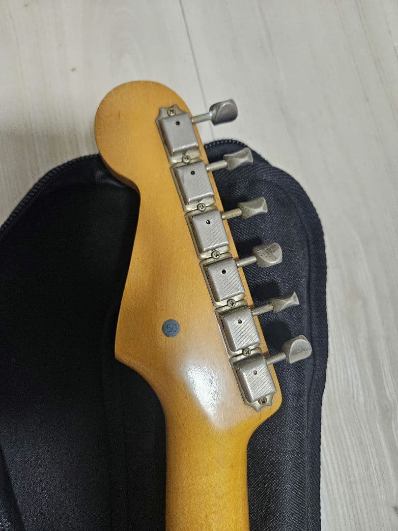 Squier JV初期 SST-50 フルオリジナル 3.2kg 当たり個体